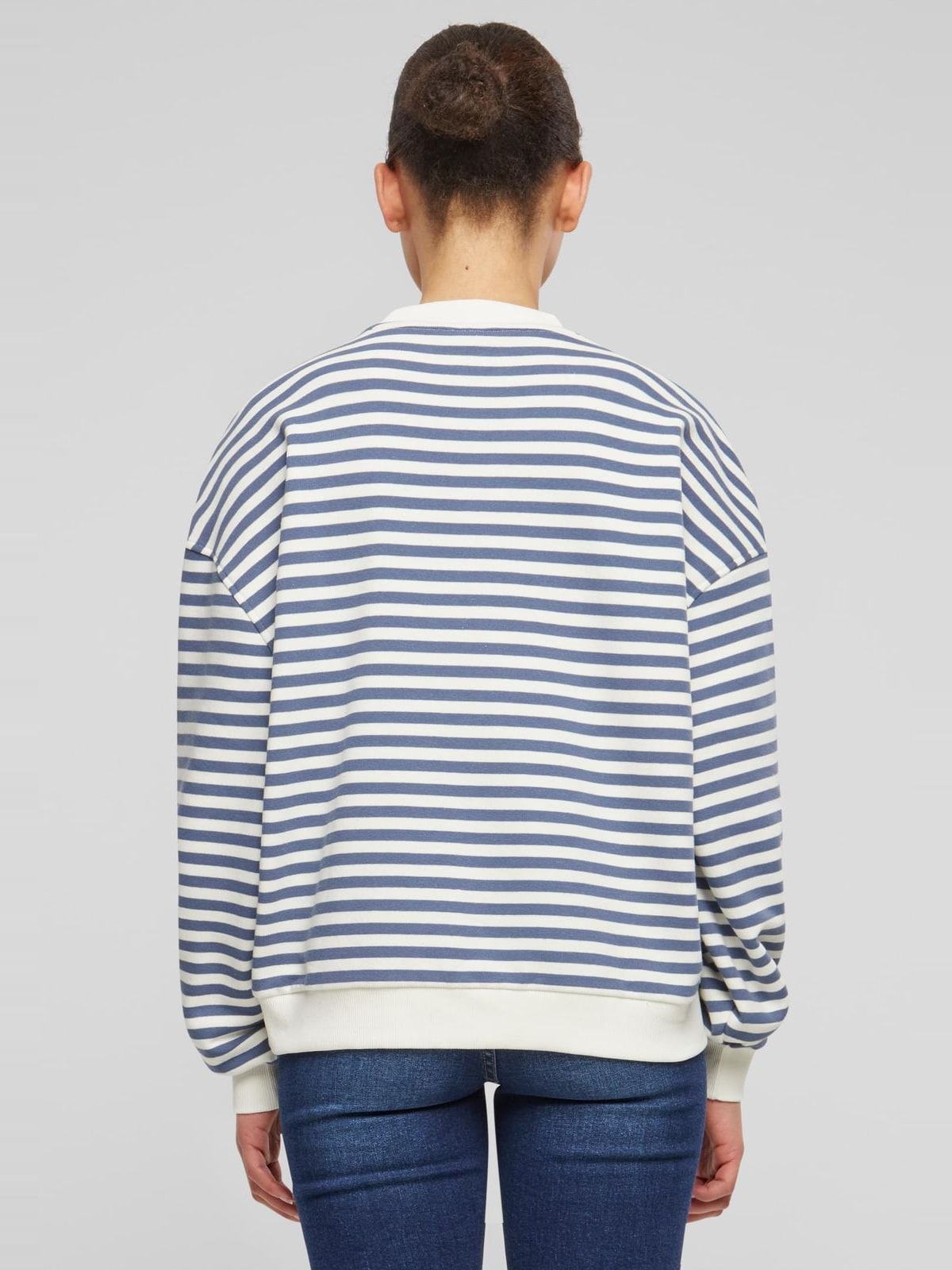 Γυναικεία μπλούζα Oversized Striped Crewneck με ριγέ σχέδιο TB6135-12892 Urban Classics whitesand/vintageblue
