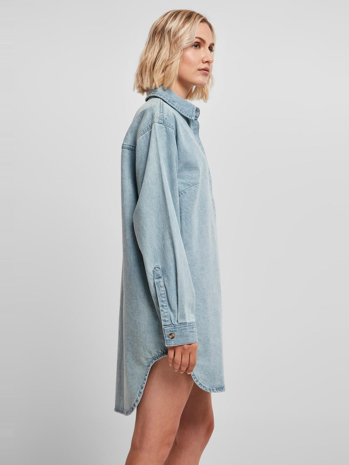 Γυναικείο Oversized Denim Shirt Dress με φαρδιά μανίκια TB4753-03521 Urban Classics tintedlightbluewashed