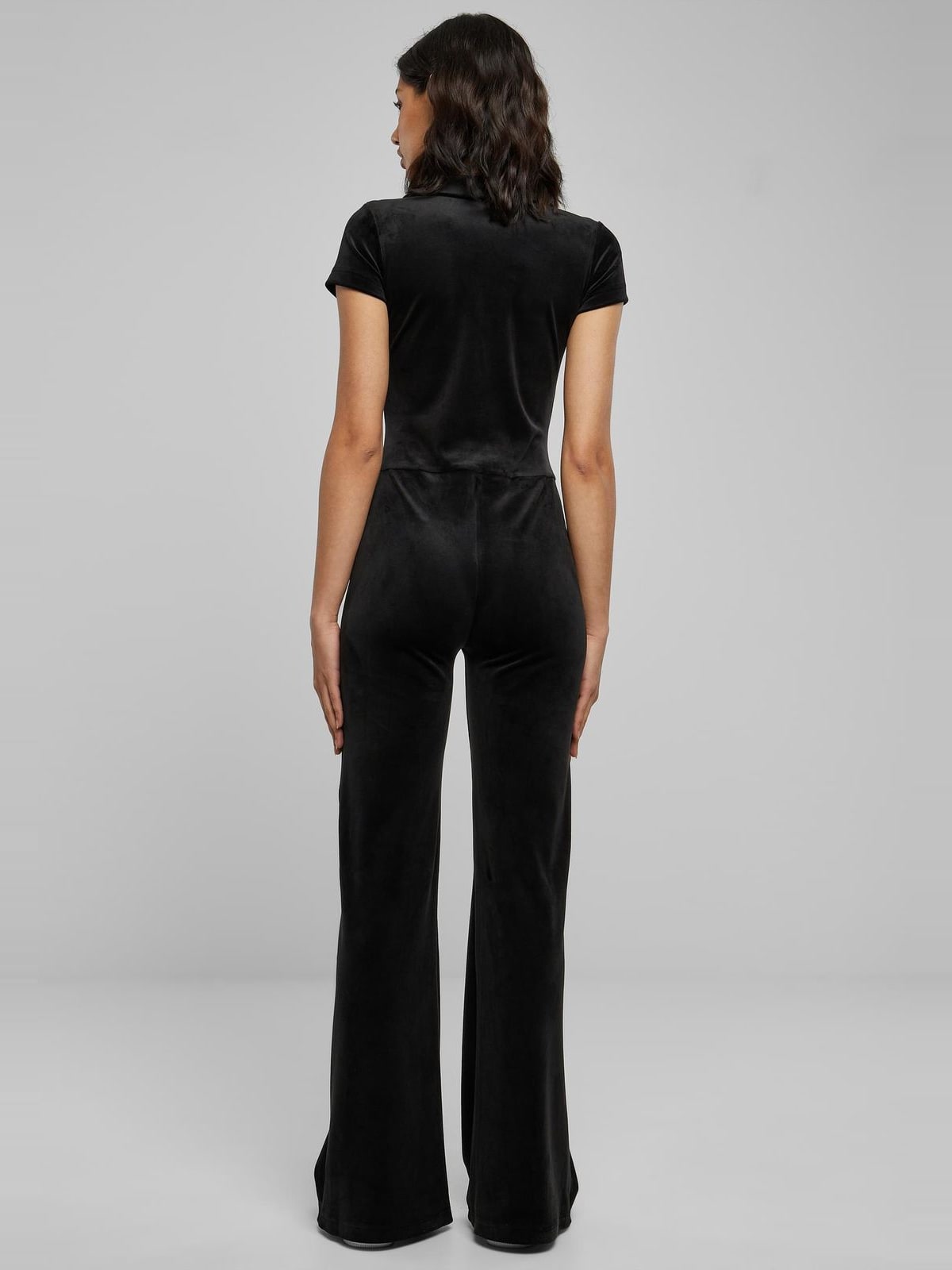 Slim Fitted Velvet Jumpsuit με βαθύ V-ντεκολτέ TB6098-00007 Urban Classics black