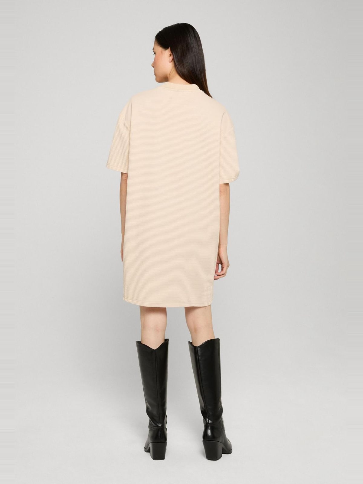 Γυναικείο φόρεμα T-shirt Ladies Structured Jersey Tee Dress με καθαρές γραμμές TB8299-01325 Urban Classics cloud