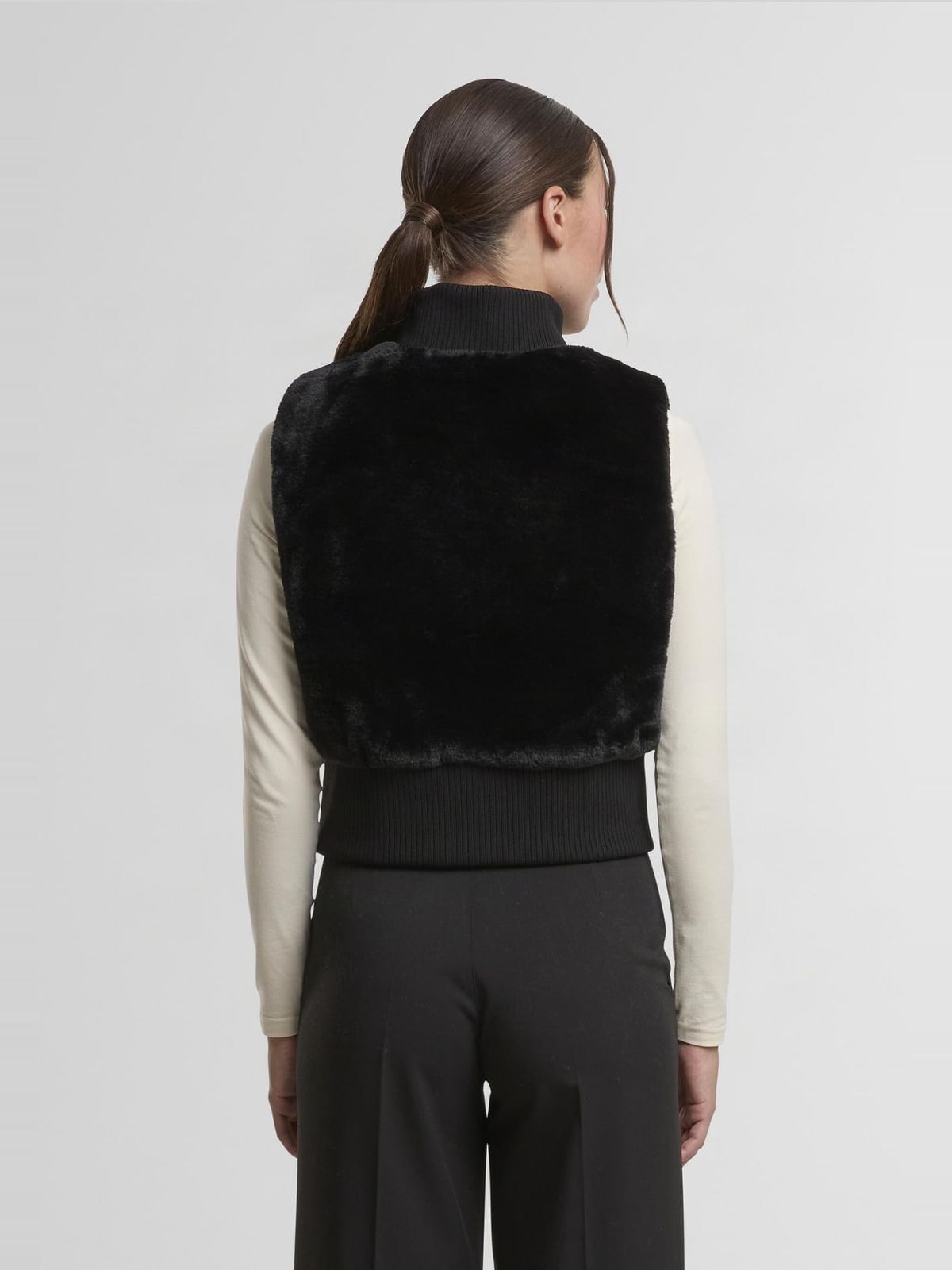Γυναικείο γιλέκο Cropped Faux Fur Vest με ψεύτικη γούνα TB7933-00007 Urban Classics black