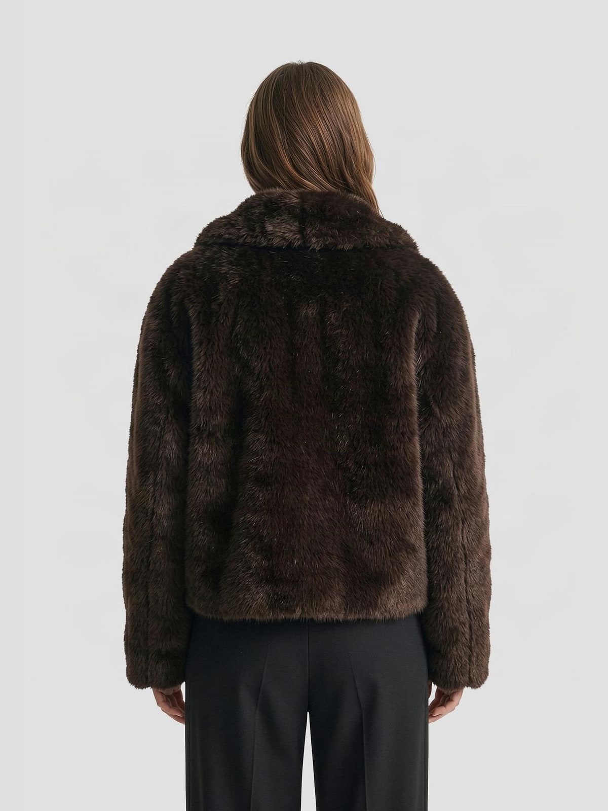 Γυναικείο κοντό μπουφάν Faux Fur Jacket με ζεστό υλικό TB8120-00075 Urban Classics brown