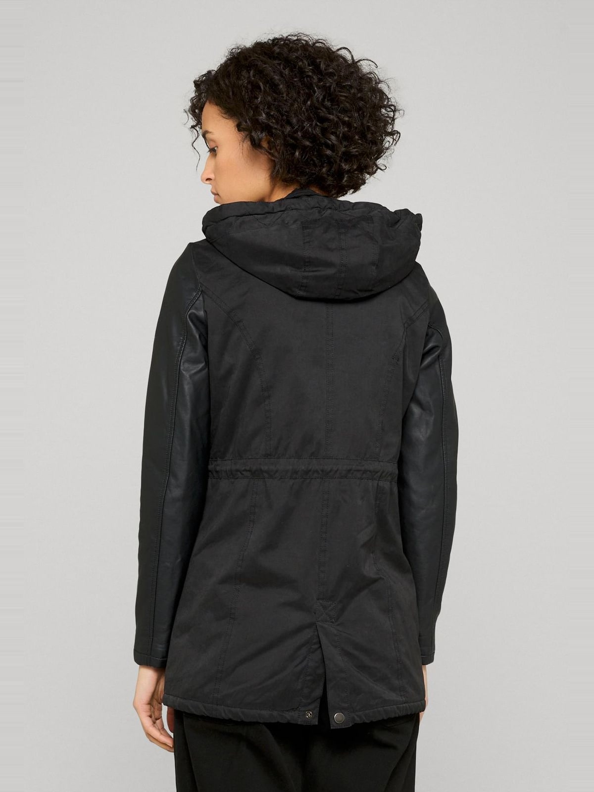 Γυναικείο παρκά Ladies Sherpa Lined με επένδυση από Sherpa TB1370-00007 Urban Classics black