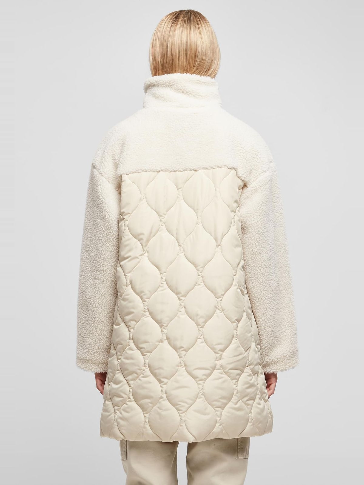 Γυναικείο Oversized Sherpa Quilted Coat με ελαφριά επένδυση TB5431-04003 Urban Classics softseagrass/whitesand