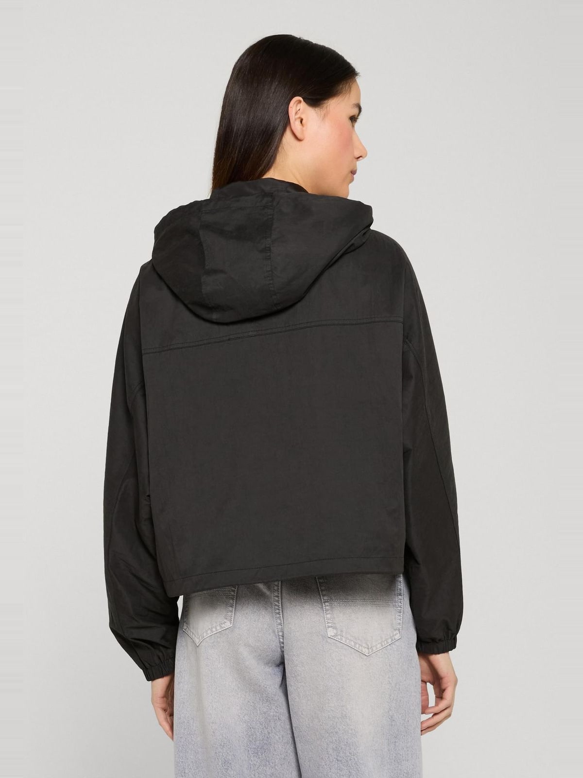 Γυναικείο oversized μπουφάν με κουκούλα και boxy εφαρμογή TB8374-00007 Urban Classics black