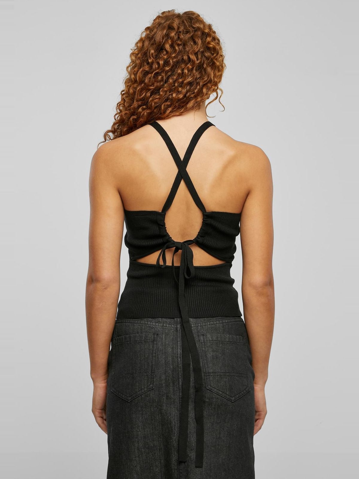 Γυναικείο τοπ Ladies Rib Knit Crossed Back με σταυρωτές τιράντες TB6022-00007 Urban Classics black