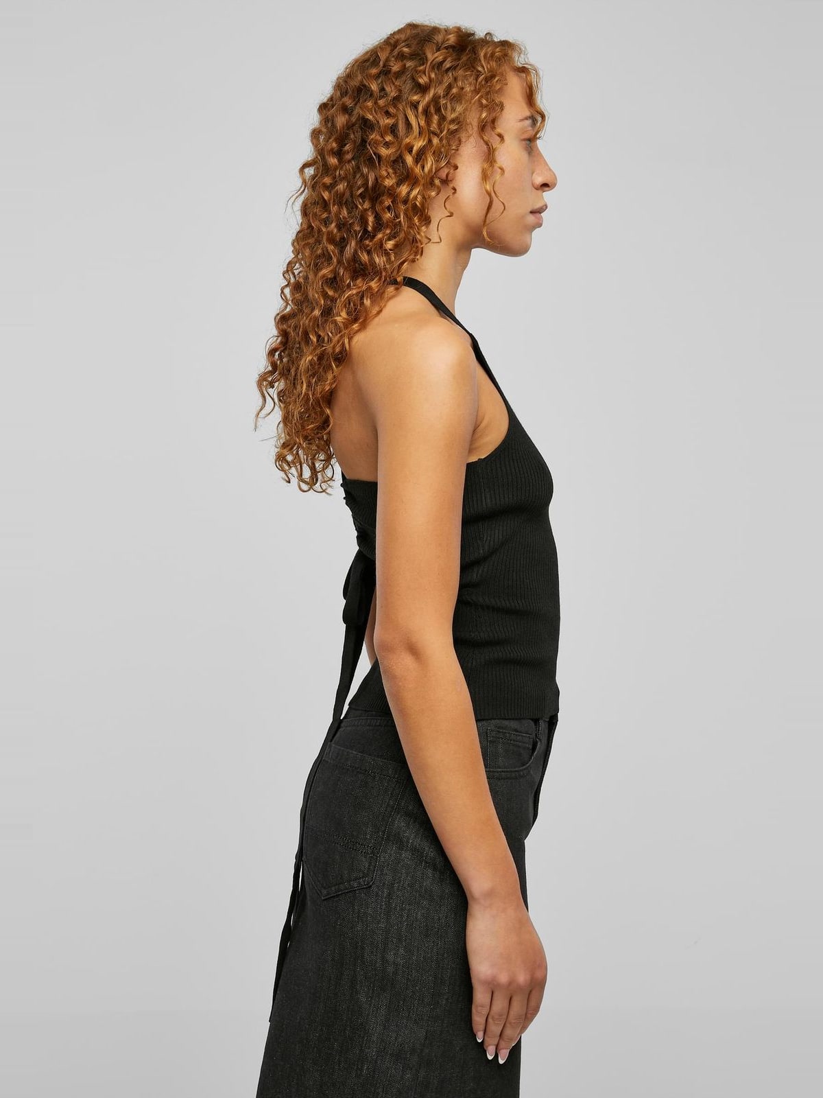 Γυναικείο τοπ Ladies Rib Knit Crossed Back με σταυρωτές τιράντες TB6022-00007 Urban Classics black
