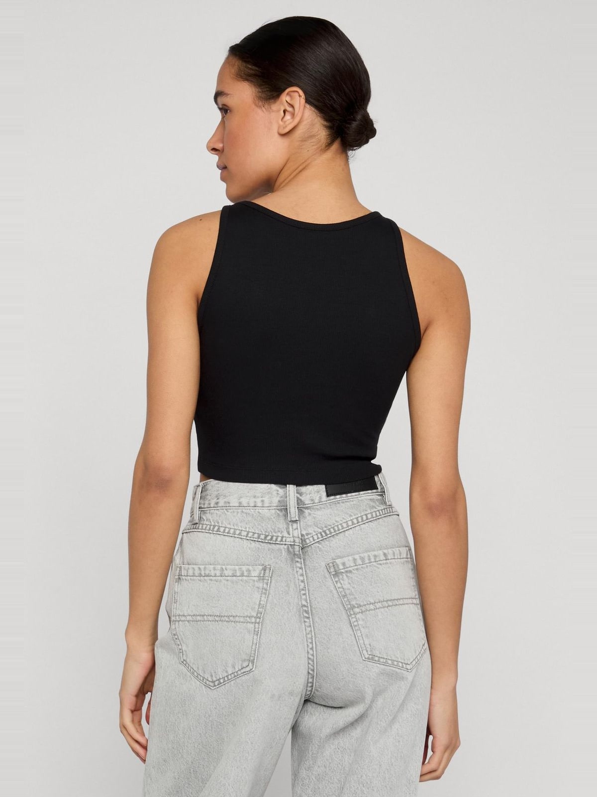 Γυναικεία μπλούζα cut-out με εφαρμοστή cropped γραμμή TB8173S-00007 Urban Classics black